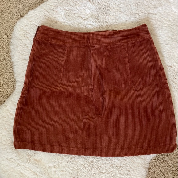 Corduroy Patch Pocket Mini Skirt Size Small - Picture 4 of 9